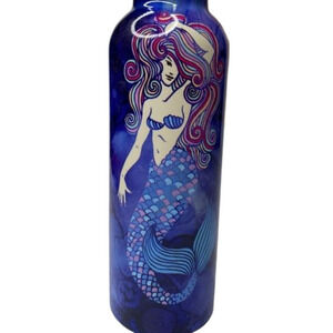 NWT 750ml Water Bottle Mermaid